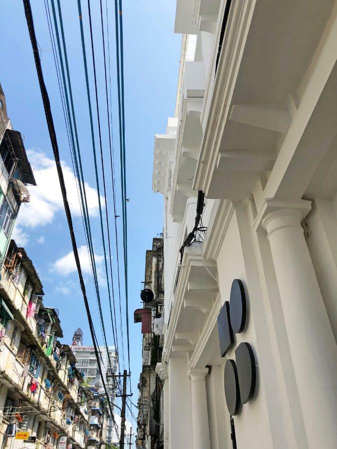 Hood Hostel Yangon Luaran gambar
