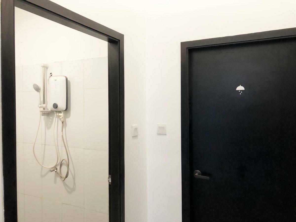 Hood Hostel Yangon Luaran gambar
