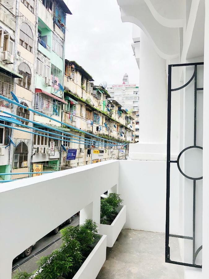 Hood Hostel Yangon Luaran gambar